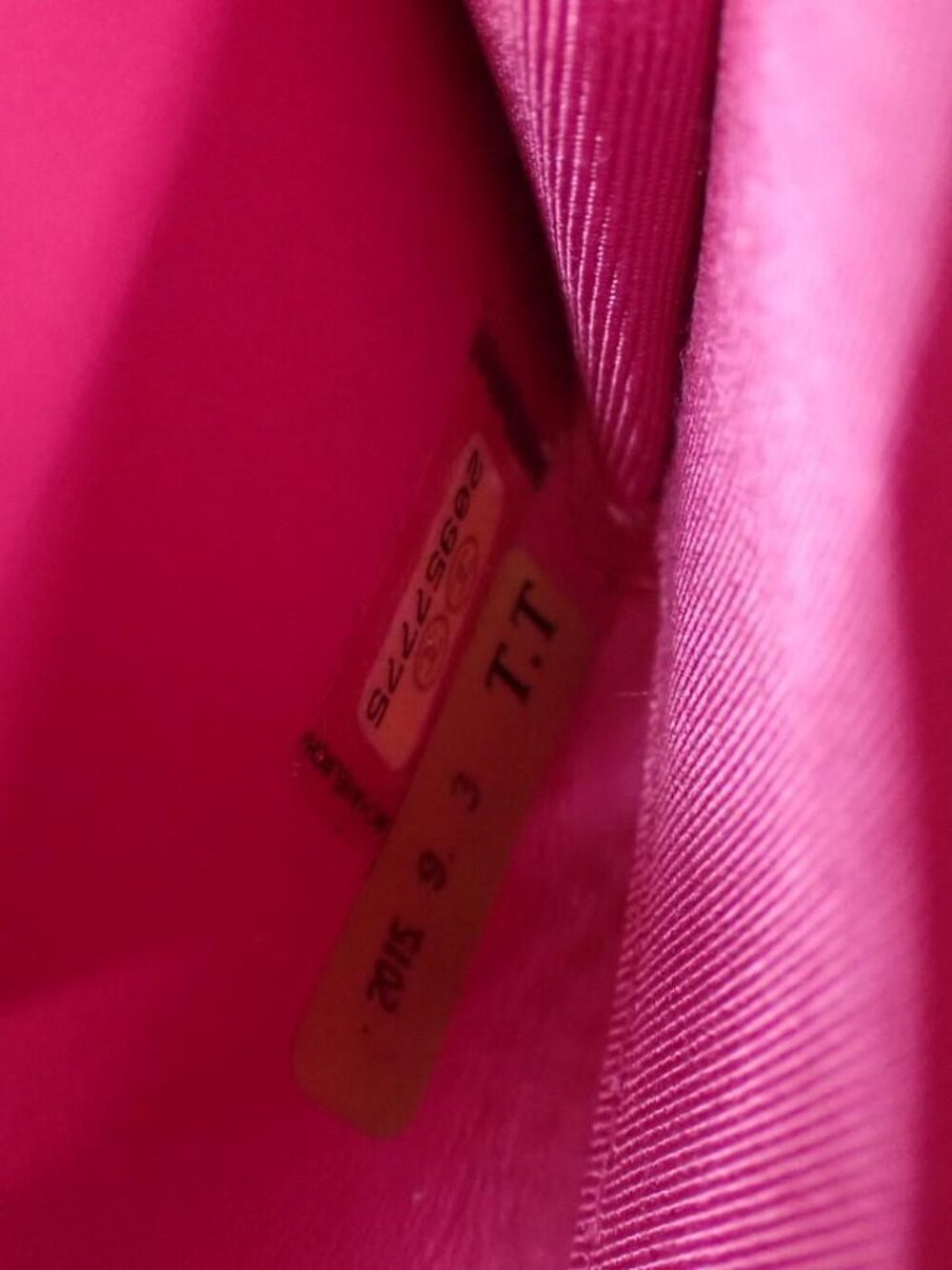 Chanel Wallet 20-Series - Picture 10 of 11